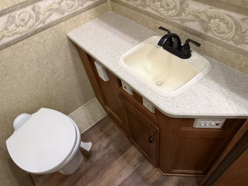 Used 2007 Ford E-450 and Econoline 450 image 58