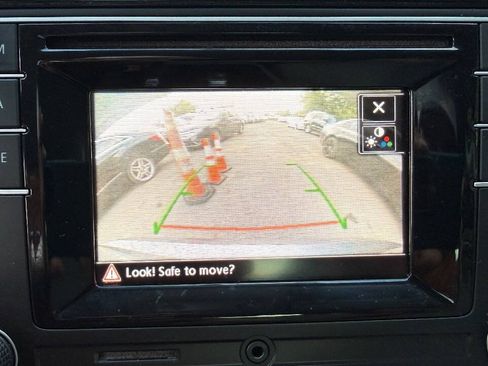 Used 2016 Volkswagen Passat 1.8T S FWD image 15