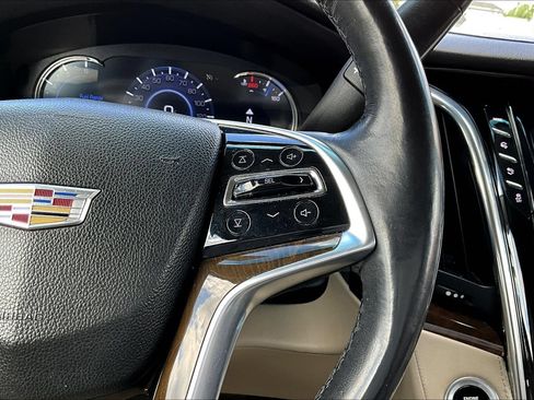 Used 2018 Cadillac Escalade 2WD image 14