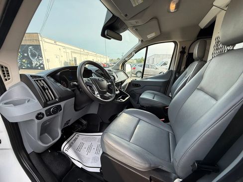 Used 2018 Ford Transit 250 130 Low Roof RWD image 13