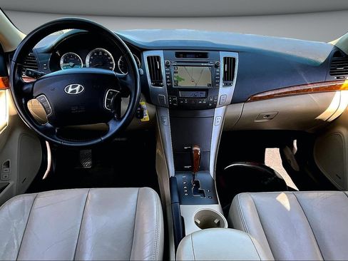 Used 2009 Hyundai Sonata Limited FWD image 7