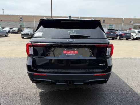 New 2026 Ford Explorer ST-Line image 4