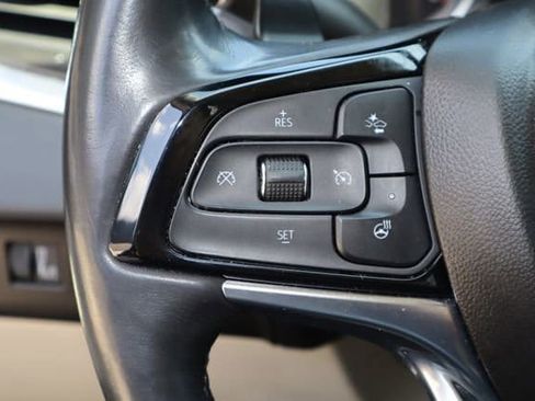 Used 2022 Buick Enclave Essence w/ Experience Buick Package FWD image 14