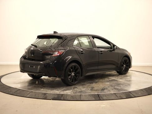 Used 2022 Toyota Corolla SE image 3