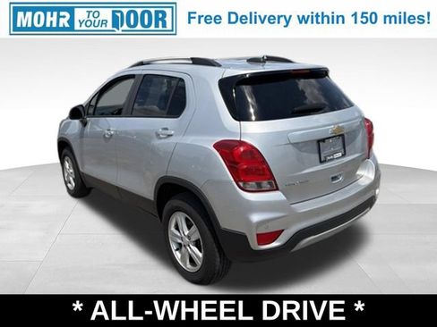 Used 2022 Chevrolet Trax LT w/ Driver Confidence Package AWD/4WD image 3