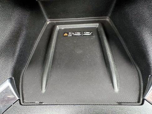 Used 2023 Chevrolet Traverse RS AWD/4WD image 26
