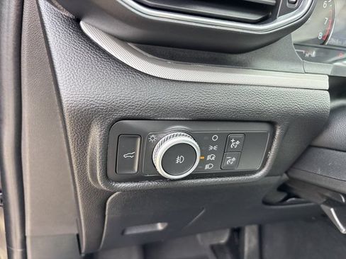Used 2021 Ford Explorer XLT w/ Equipment Group 202A RWD image 25