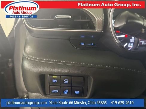 Used 2021 Toyota Highlander Platinum image 31