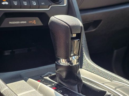 Used 2018 Honda Civic LX image 40
