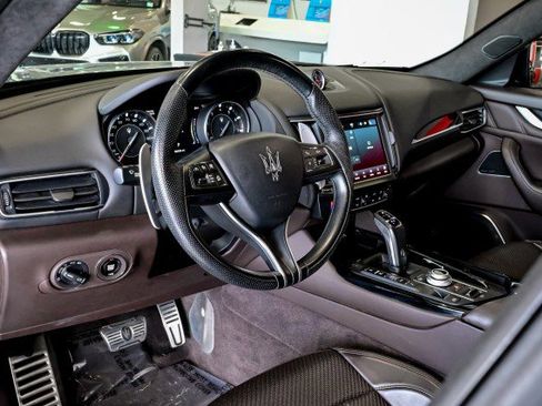 Used 2022 Maserati Levante Modena AWD/4WD image 12