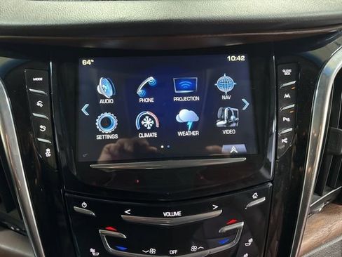 Used 2017 Cadillac Escalade Premium Luxury image 25