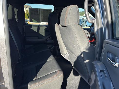 Used 2024 Nissan Frontier Pro-X image 11