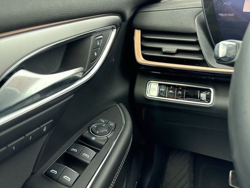 Used 2025 Buick Envision Sport Touring image 36