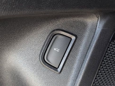 New 2025 Chevrolet Blazer EV RS image 24