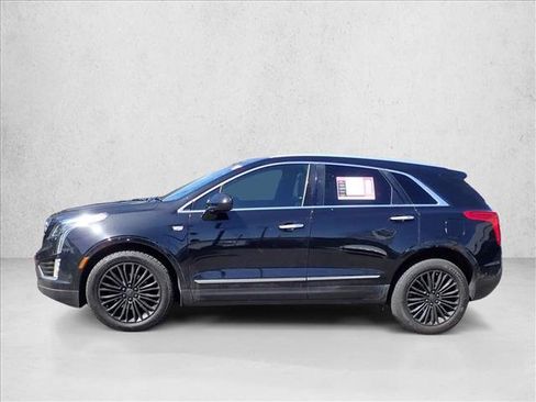 Used 2017 Cadillac XT5 Platinum w/ Driver Assist Package AWD/4WD image 2