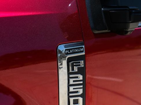 Used 2017 Ford F250 Platinum w/ FX4 Off-Road Package AWD/4WD image 29