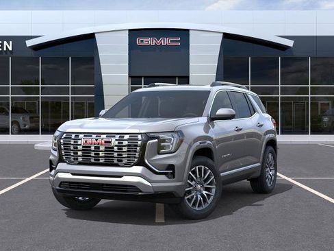 Used 2026 GMC Terrain Denali AWD/4WD image 6