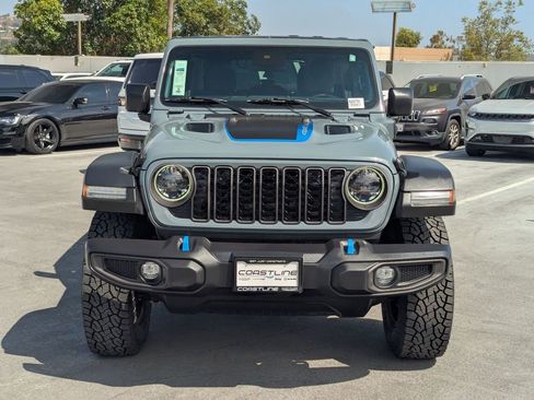 Used 2024 Jeep Wrangler Unlimited Rubicon 4xe image 2