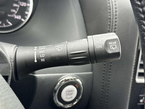 Used 2024 Nissan Armada SL w/ Captain's Chairs Package AWD/4WD image 17