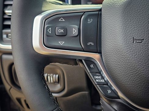 New 2026 RAM 1500 4x4 Crew Cab image 19