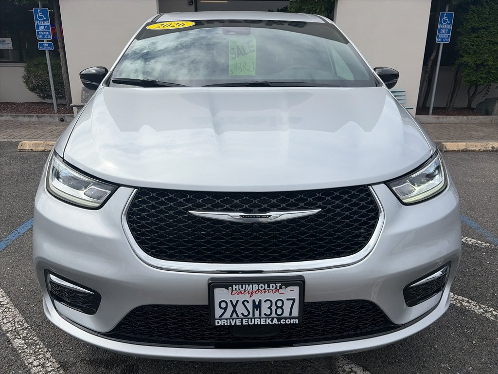 Used 2026 Chrysler Pacifica Select AWD/4WD image 25