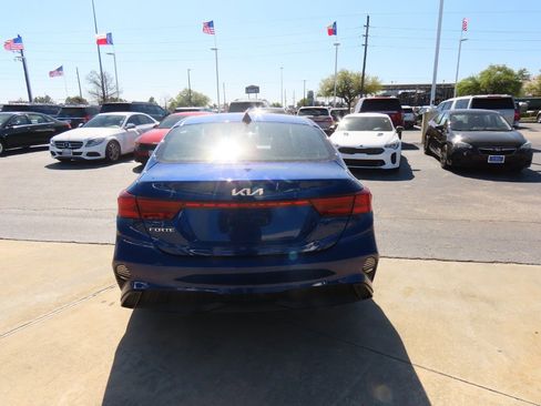 Used 2023 Kia Forte LXS image 13