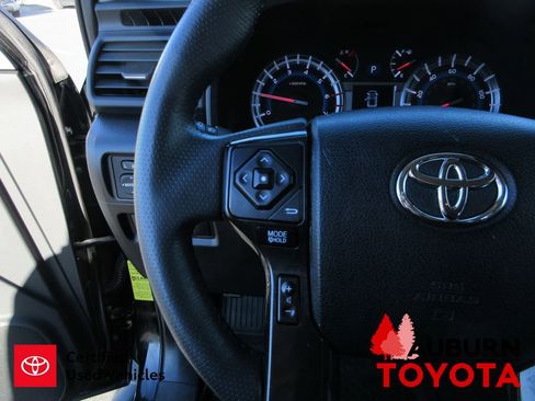 Certified 2018 Toyota 4Runner TRD Off-Road Premium image 17