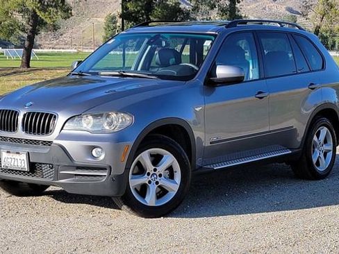 Used 2009 BMW X5 xDrive30i image 2
