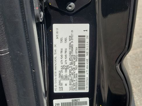 Used 2018 Toyota Tacoma SR RWD image 27