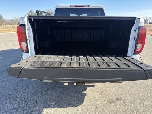 Used 2021 GMC Sierra 1500 Elevation w/ X31 Off-Road Package image 17