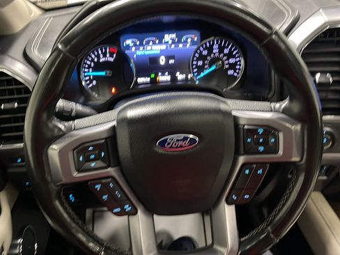 Used 2020 Ford Expedition Platinum AWD/4WD image 4
