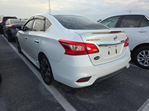 Used 2017 Nissan Sentra SR FWD image 2