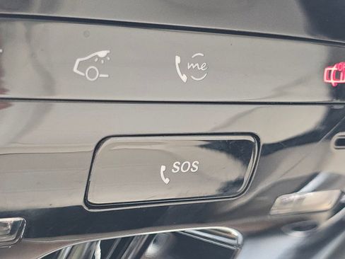 Certified 2025 Mercedes-Benz C 300 4MATIC Sedan image 9