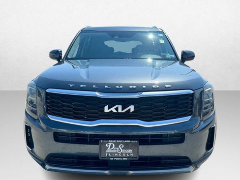 Used 2022 Kia Telluride EX w/ EX Premium Package FWD image 2
