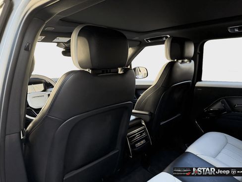 Used 2025 Land Rover Range Rover Sport Dynamic SE AWD/4WD image 25