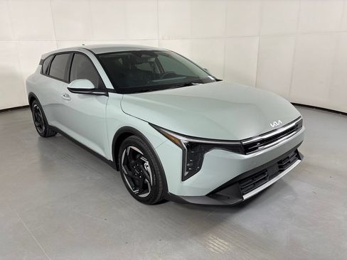 New 2026 Kia K4 GT-Line Turbo FWD image 2
