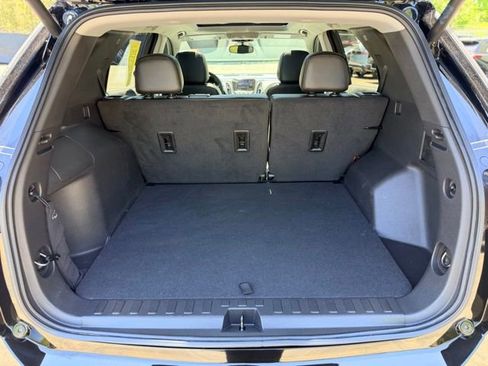 Used 2023 Chevrolet Equinox Premier AWD/4WD image 26