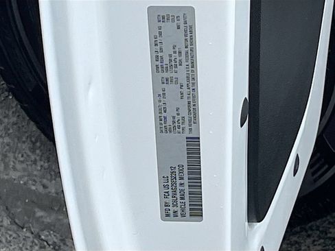 Used 2025 RAM ProMaster 1500 w/ Convenience Group FWD image 27