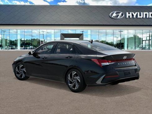 New 2026 Hyundai Elantra SEL Sport Premium w/ Cargo Package FWD image 5