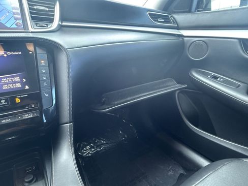 Used 2019 INFINITI QX50 Essential w/ Premium Heat Package image 32