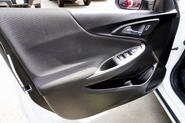 Used 2025 Chevrolet Malibu RS FWD image 31