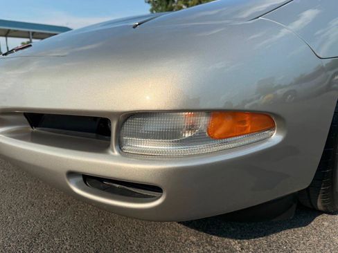 Used 1999 Chevrolet Corvette Convertible w/ Performance Handling Pkg RWD image 18