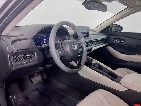 Certified 2023 Honda Accord EX image 10