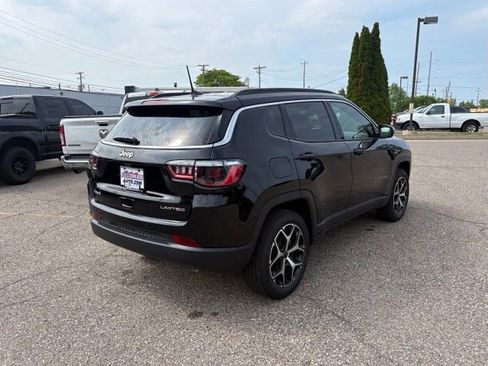Used 2026 Jeep Compass Limited AWD/4WD image 5