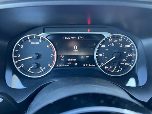 Used 2021 Nissan Rogue SV image 14