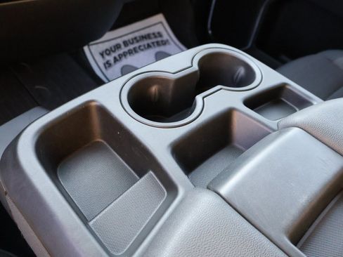 Used 2024 GMC Sierra 2500 SLE image 38