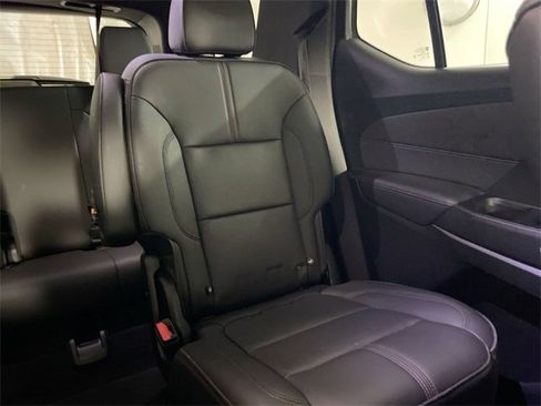 Certified 2023 Chevrolet Traverse RS image 14