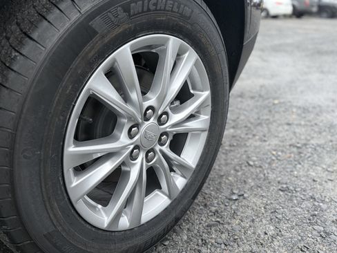 New 2026 Cadillac XT5 Luxury image 11