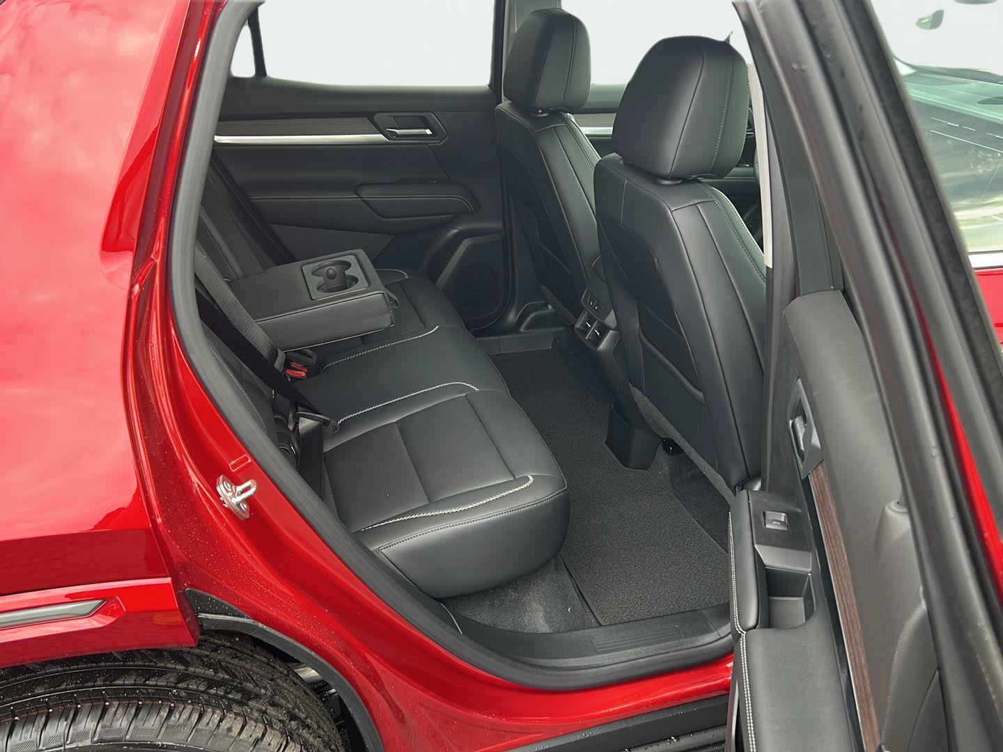 New 2027 GMC Terrain Denali AWD/4WD image 17