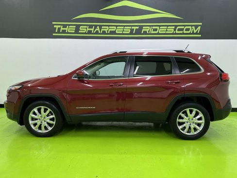 Used 2015 Jeep Cherokee Limited w/ Luxury Group AWD/4WD image 6